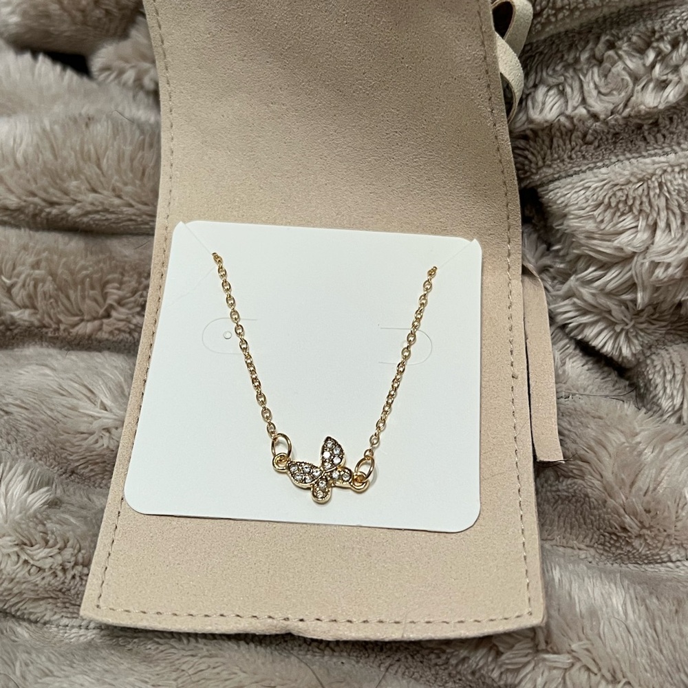 Elegant Gold Butterfly Necklace